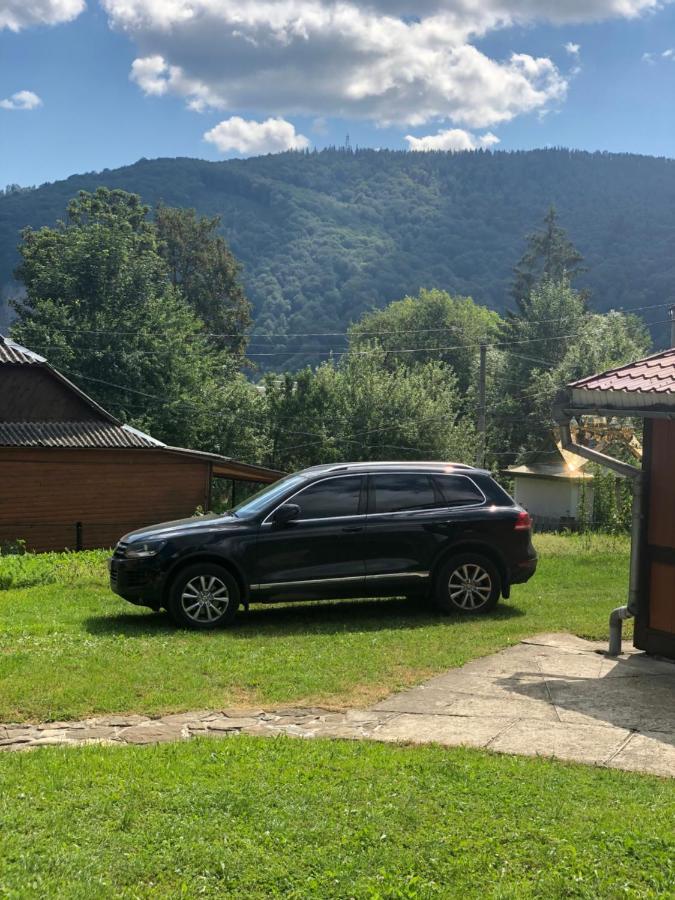 Котедж На Довбуша Iaremcea Exterior foto